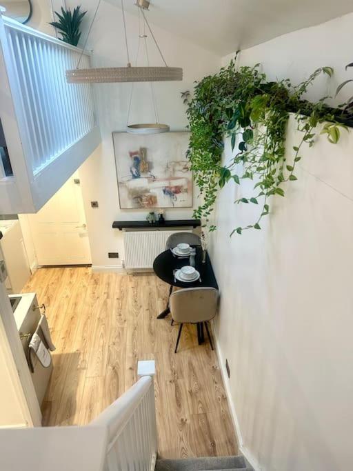 Cosy Stylish Studio Apartment Trowbridge Dış mekan fotoğraf